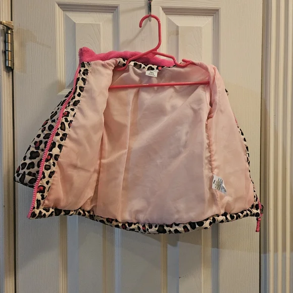 💥Leopard Print Girls Jacket w/ Pink Accents, Sz 24 mo(💥2/$12 Bundle)Trendy, Chic - Picture 5 of 7